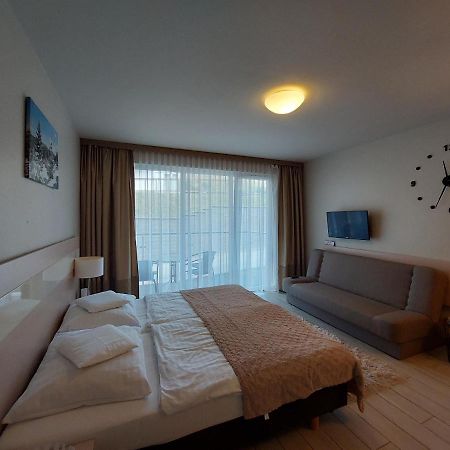Apartament Sienna Czarna Gora Ischgl 18 エクステリア 写真