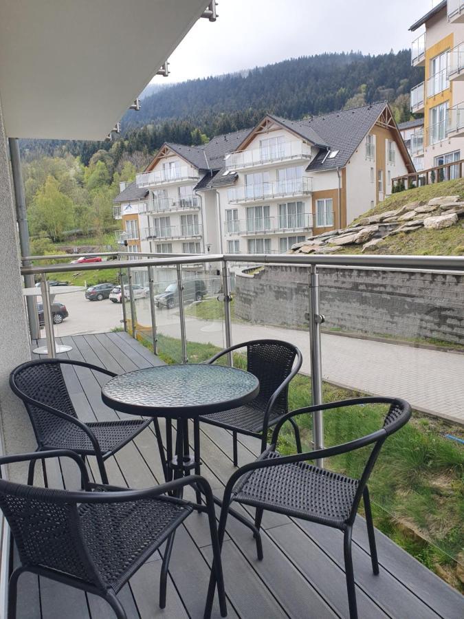 Apartament Sienna Czarna Gora Ischgl 18 エクステリア 写真