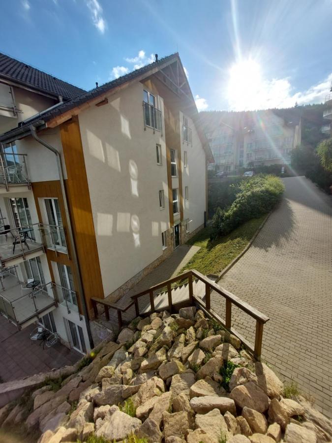 Apartament Sienna Czarna Gora Ischgl 18 エクステリア 写真